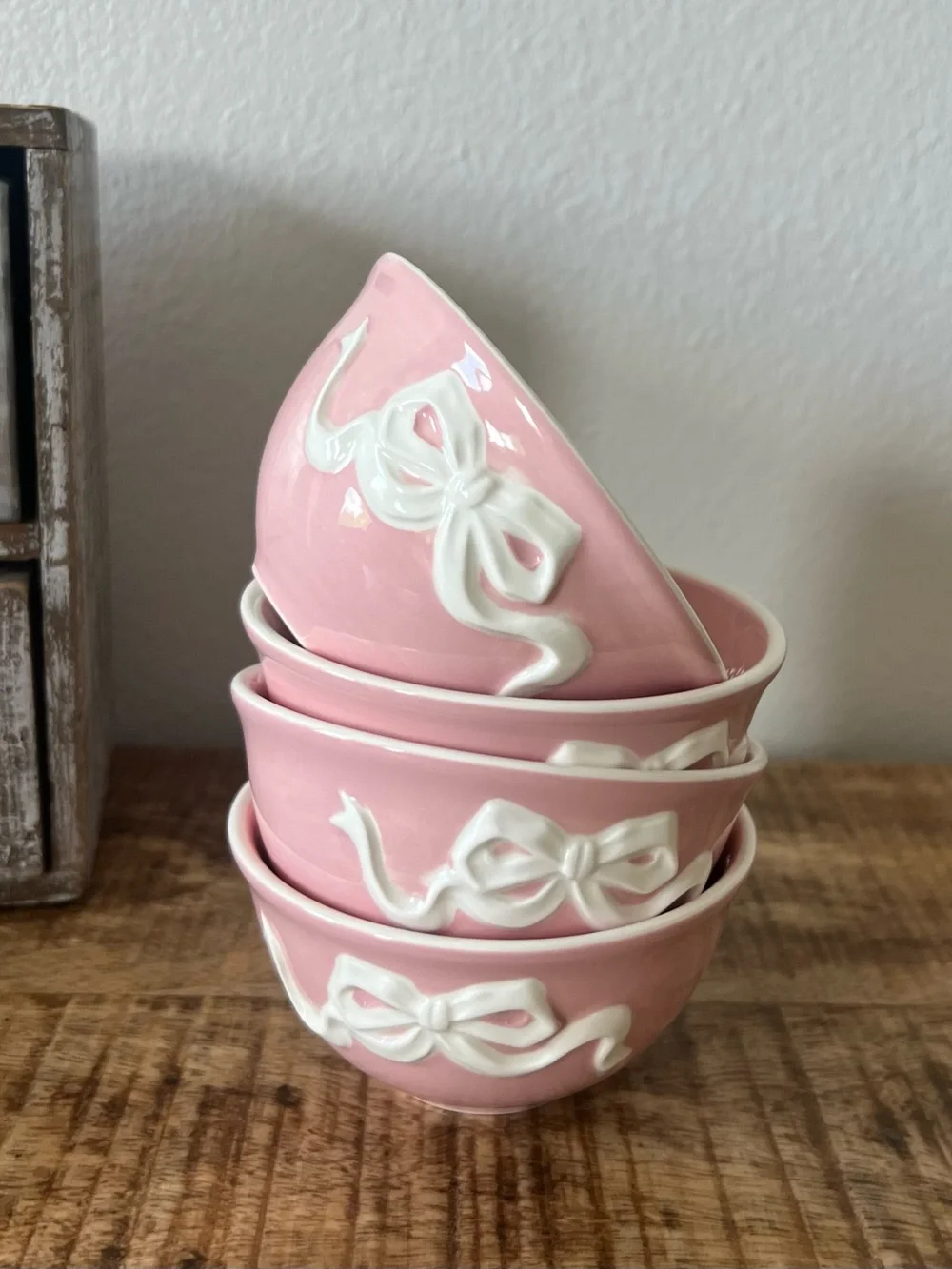 New 4pc Pink Bow Stoneware Small Bowl Set